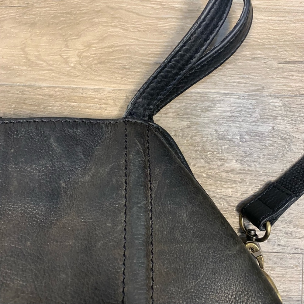 Lucky Brand VTG Leather Distressed Large Slouchy Crossbody Shoulder Bag - Picture 4 of 15